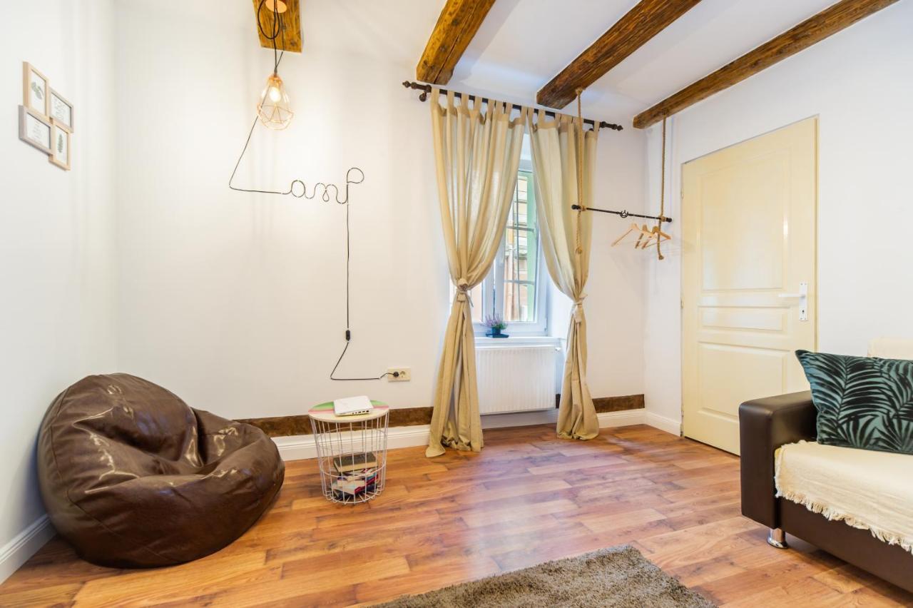 Lamp House Apartamento Braşov Exterior foto